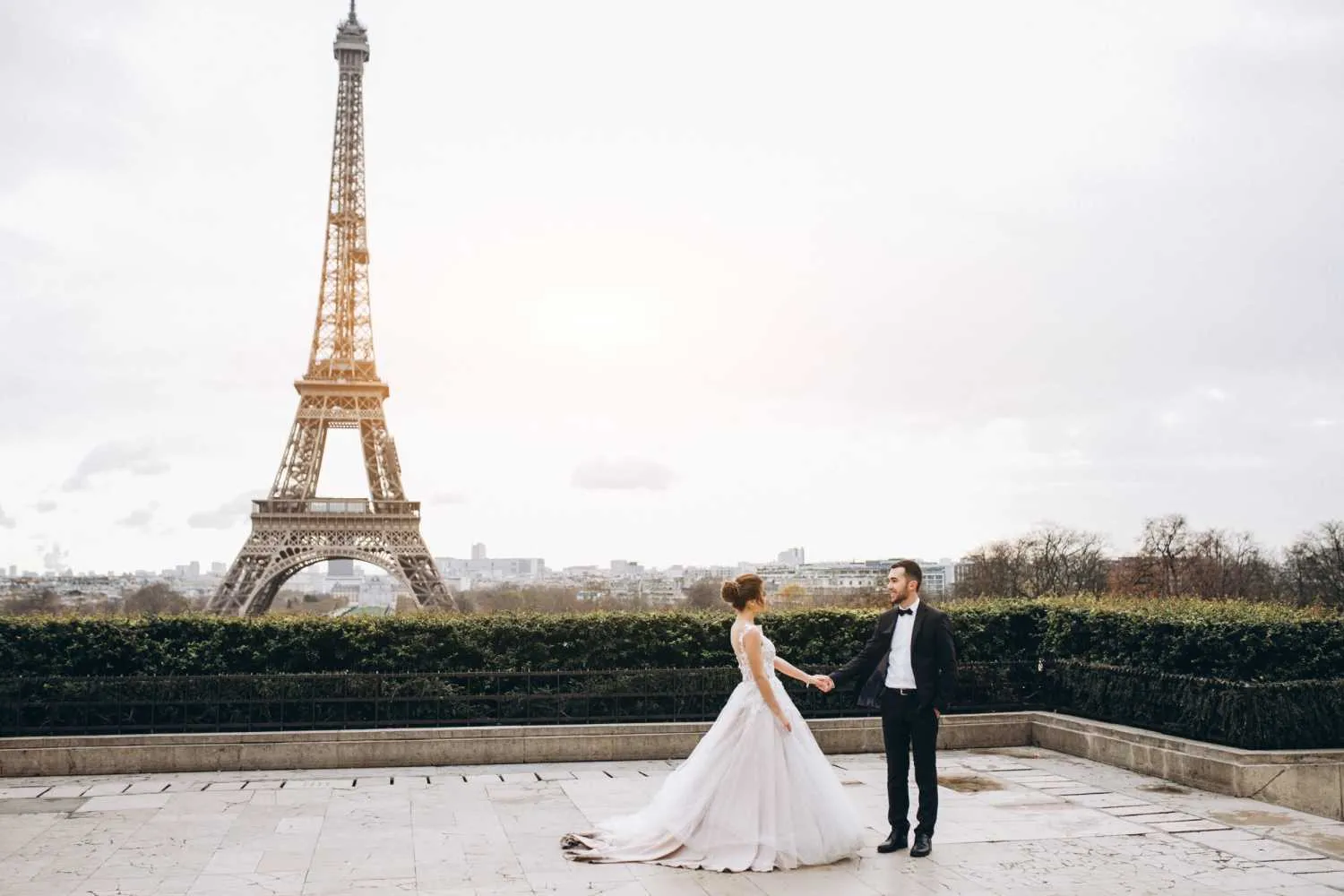 6589 luxury hotel paris honeymoon