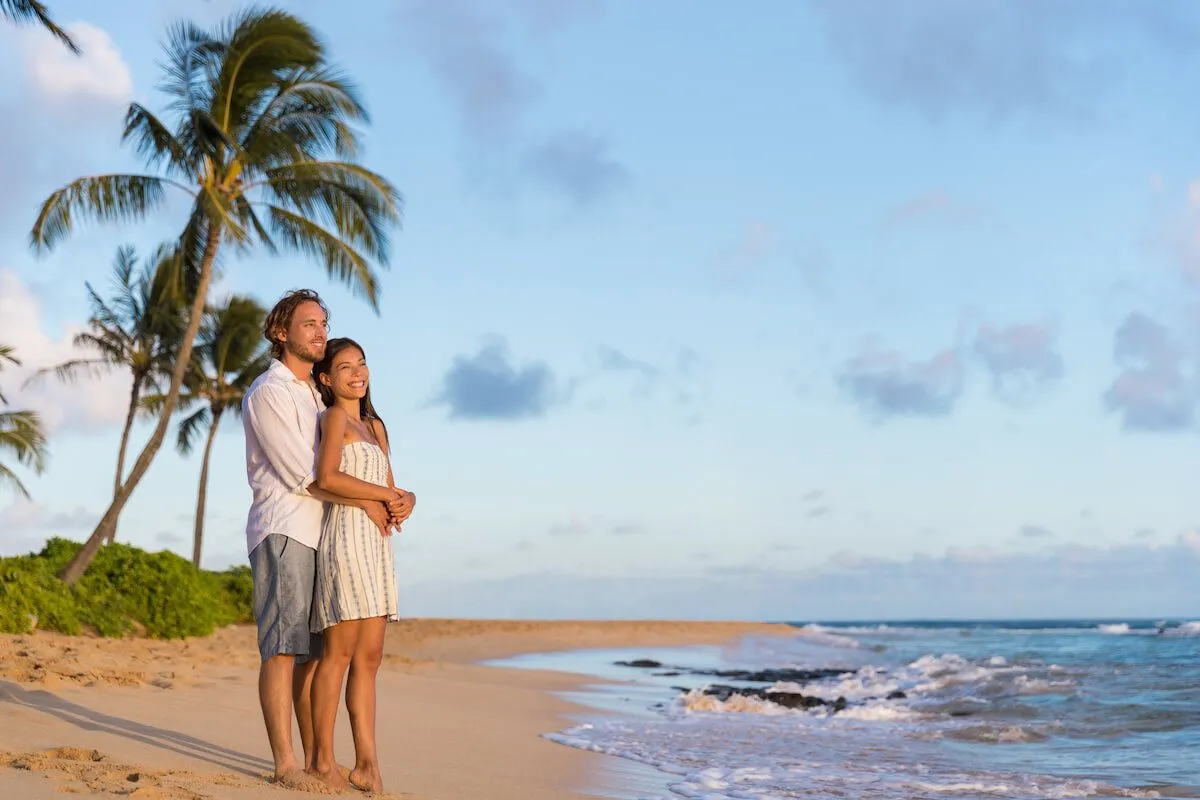6605 hawaii honeymoon couple