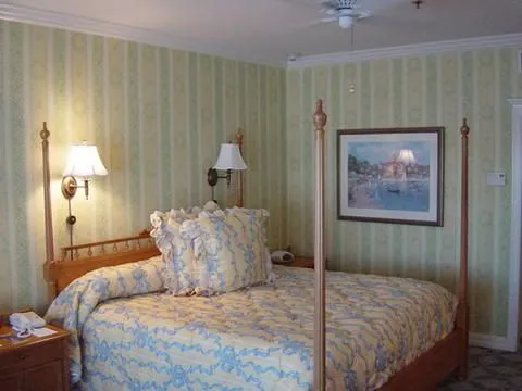 6647 grand floridian honeymoon suite bathroom