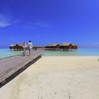 /img/6654-maldives-travel-essentials.webp