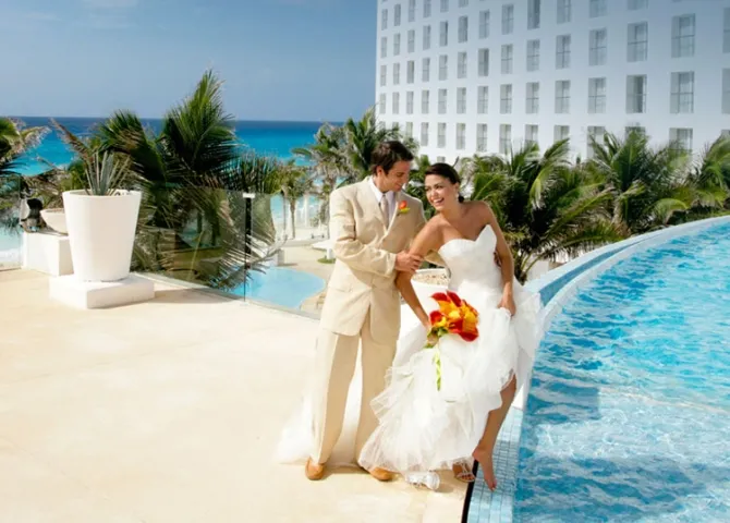 6702 honeymoon package travel booking early