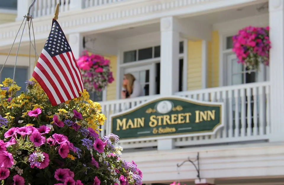 6766 luxurious hotel mackinac island