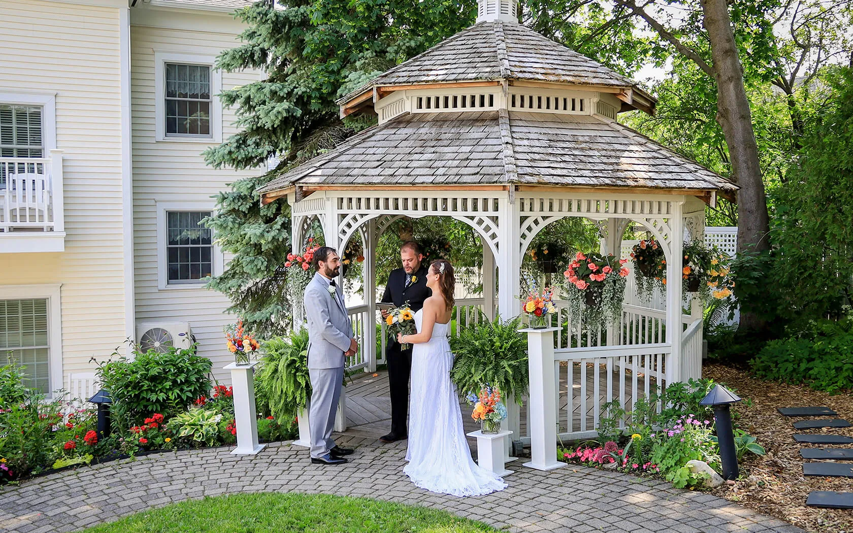 6766 romantic honeymoon mackinac