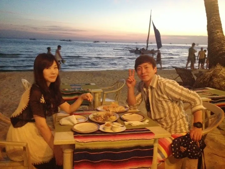 6792 couple sunset