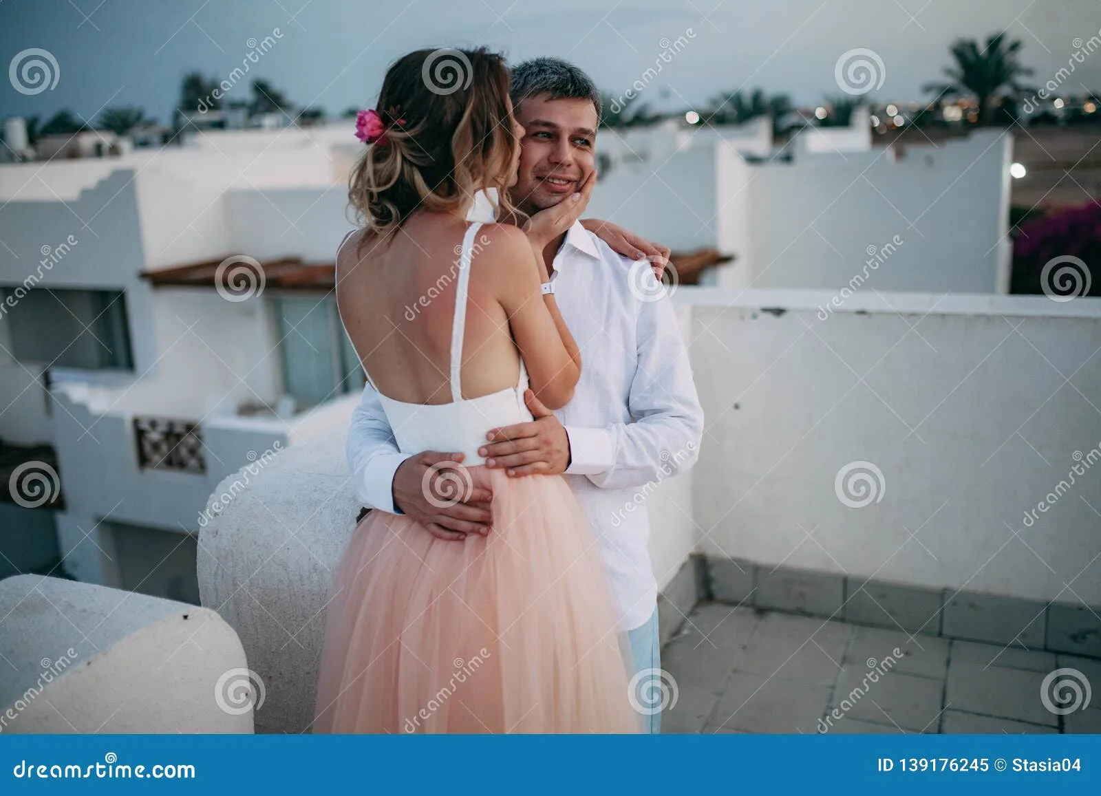 /img/6869-honeymoon-travel-documents.webp